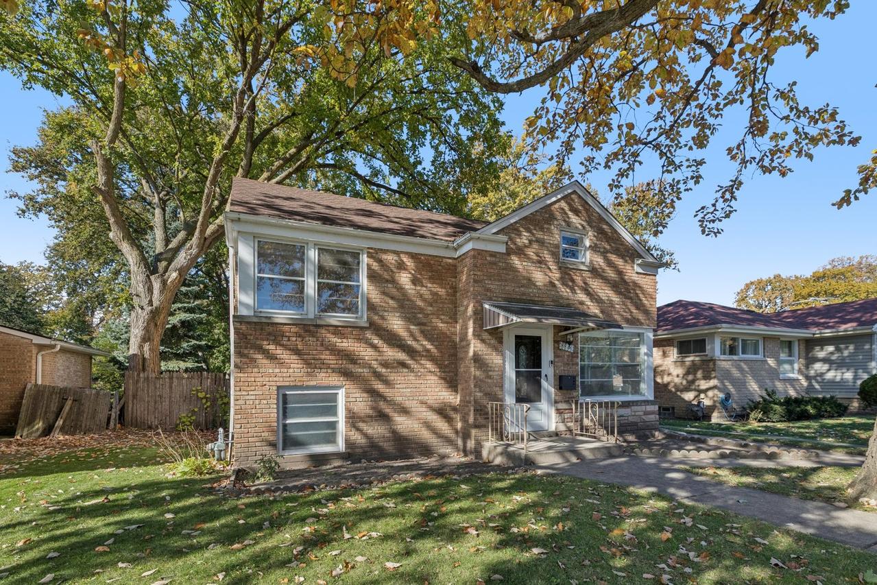8846 Austin Ave., Morton Grove, IL 60053