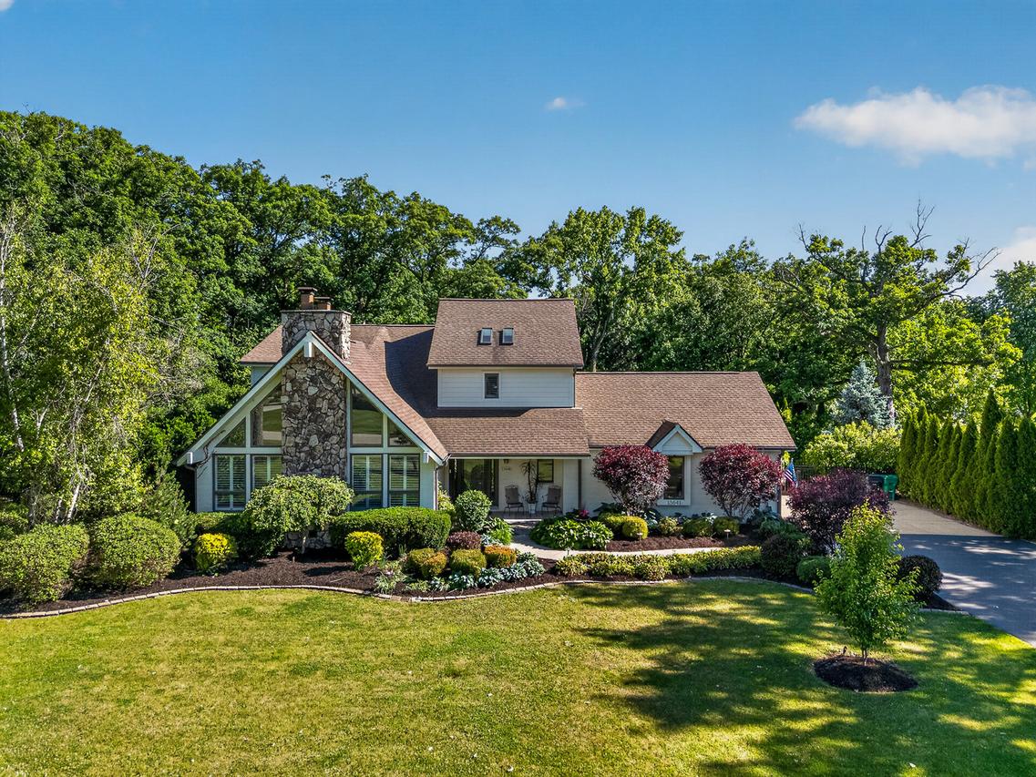 15641 W Stately Oaks Dr., Homer Glen, IL 60491