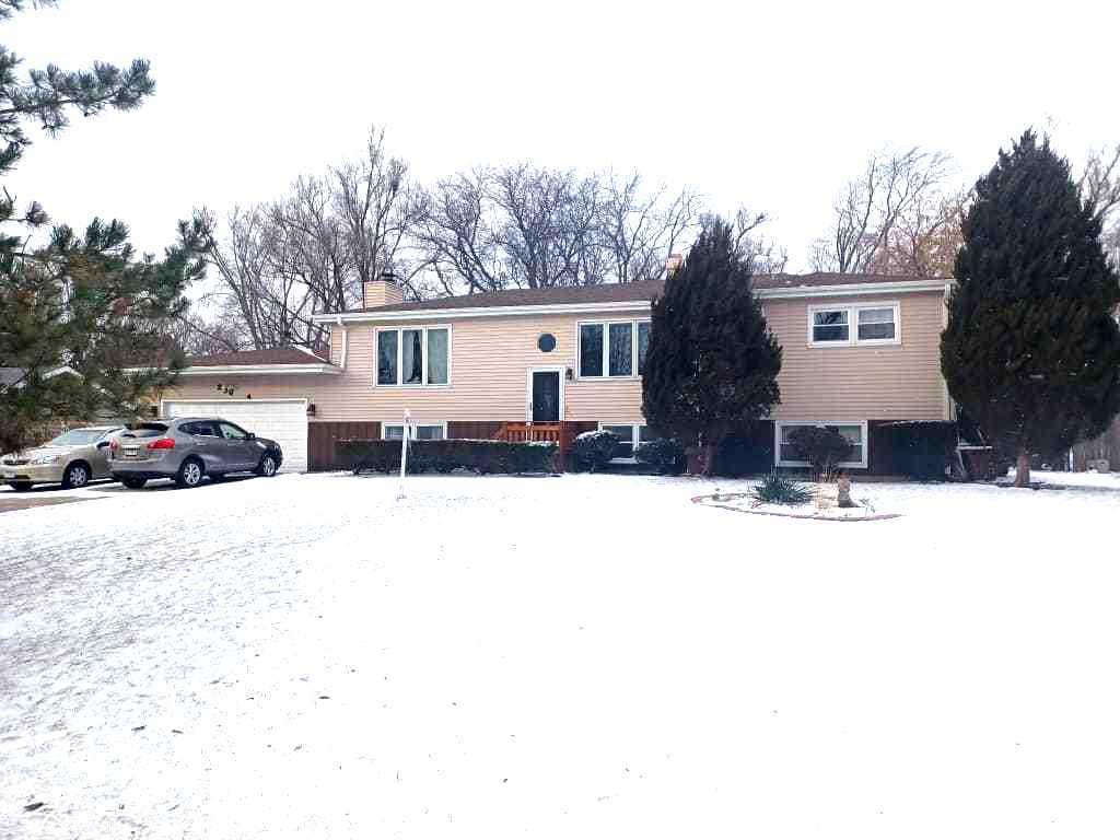 23W464 Olive Ct., Carol Stream, IL 60188