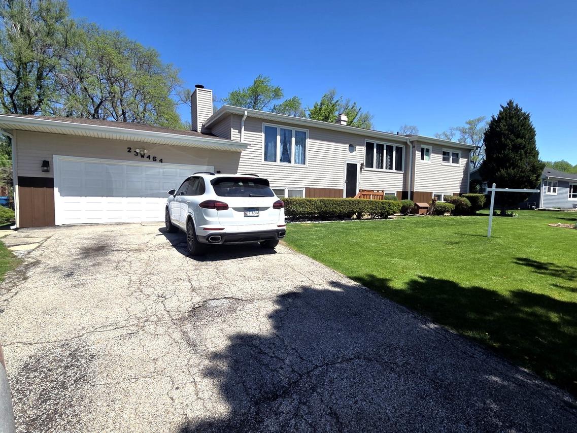 23W464 Olive Ct., Carol Stream, IL 60188