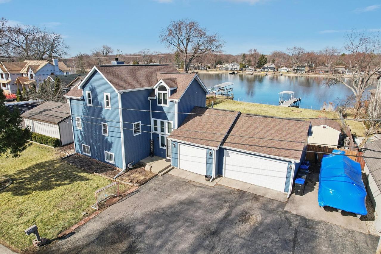 912 River Terrace Dr., Johnsburg, IL 60051