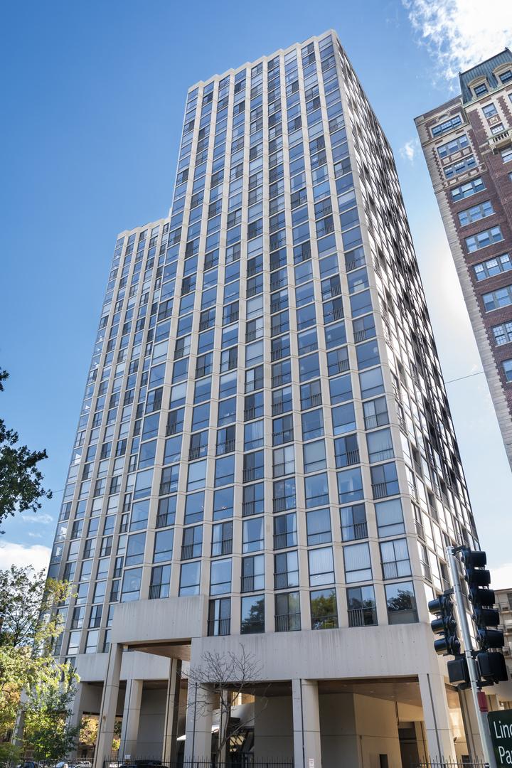 345 W Fullerton Pkwy. #1801, Chicago, IL 60614