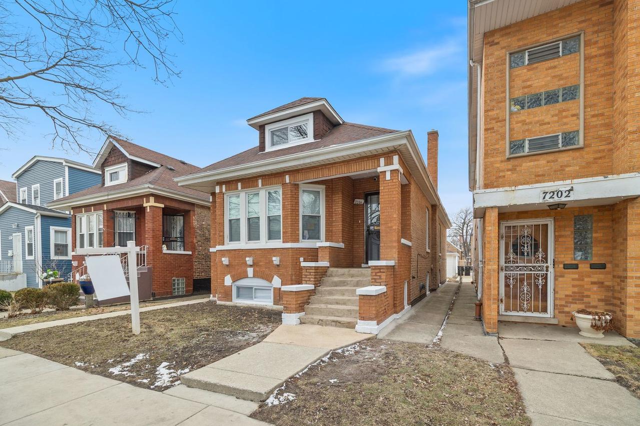 7206 S Fairfield Ave., Chicago, IL 60629