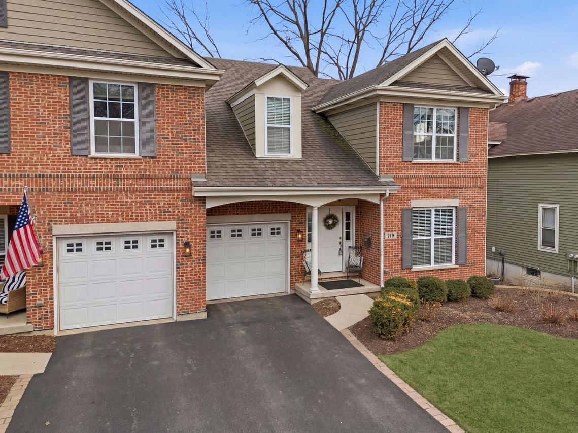 119 N 1st St., Geneva, IL 60134