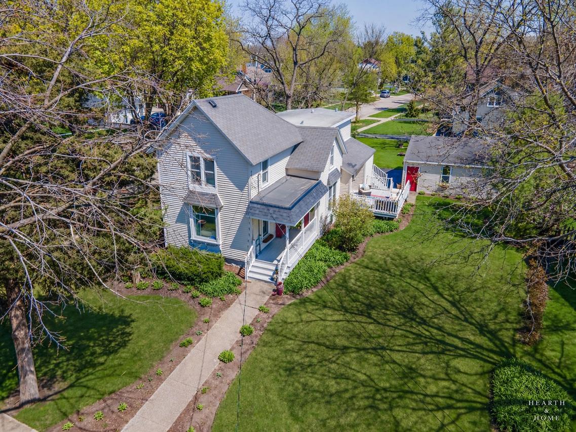121 S Walkup Ave., Crystal Lake, IL 60014