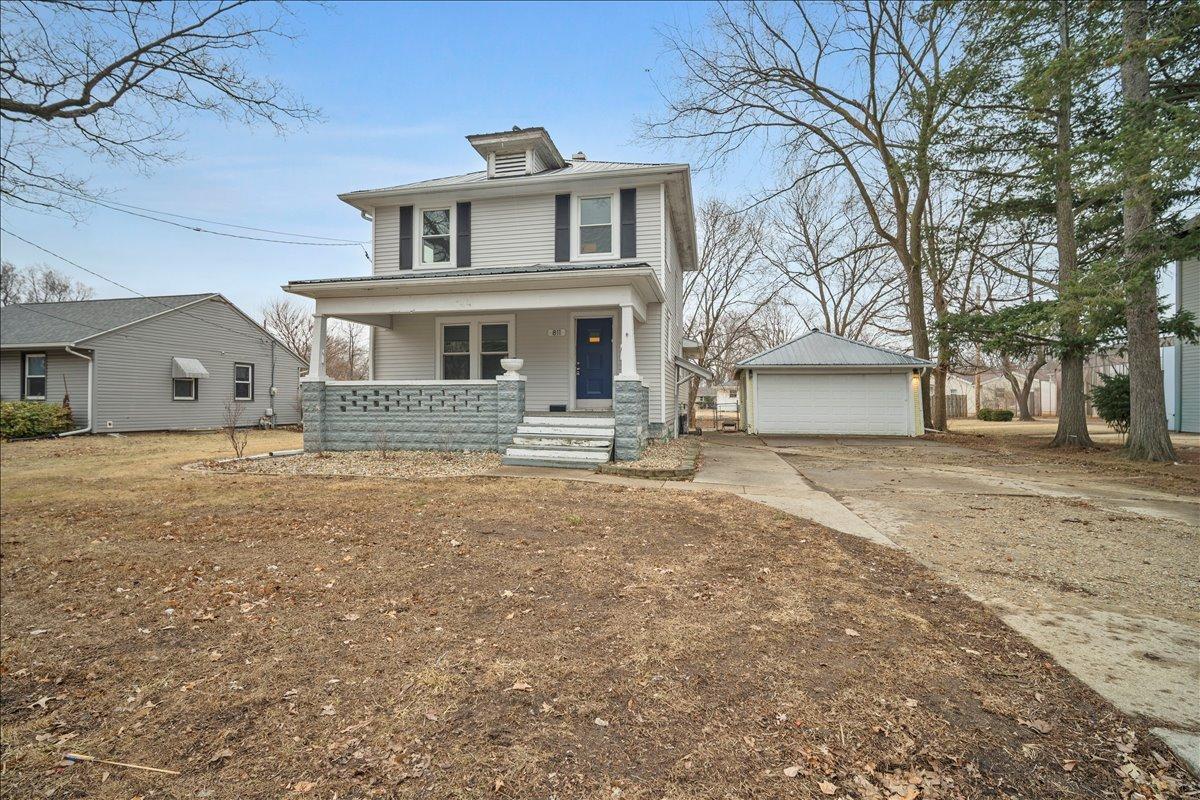 811 W College Ave., Normal, IL 61761