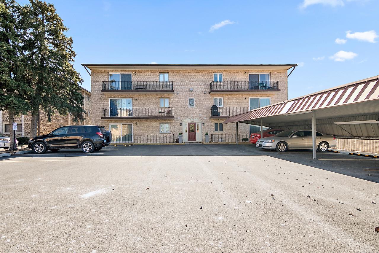 10609 Southwest Hwy. #1A, Worth, IL 60482