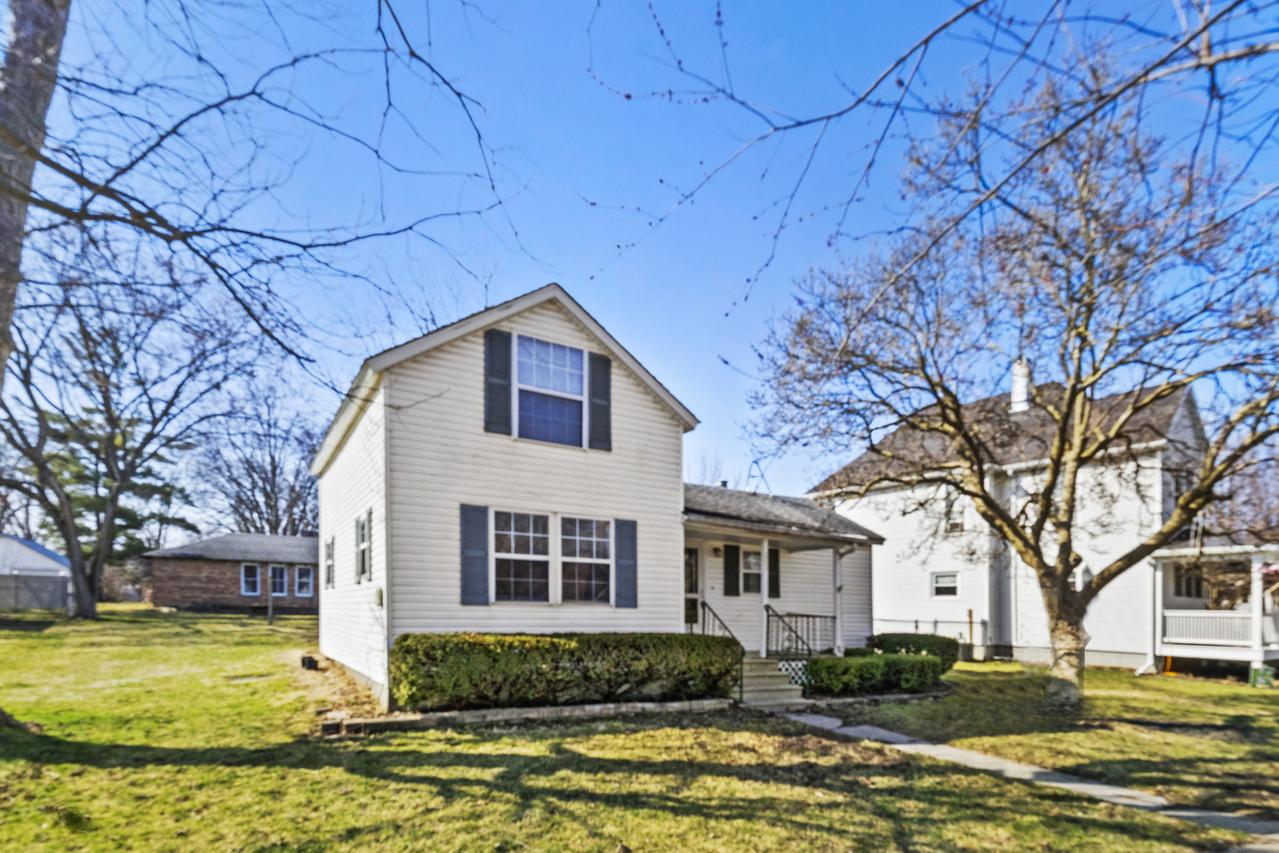 209 N Maple St., Grant Park, IL 60940