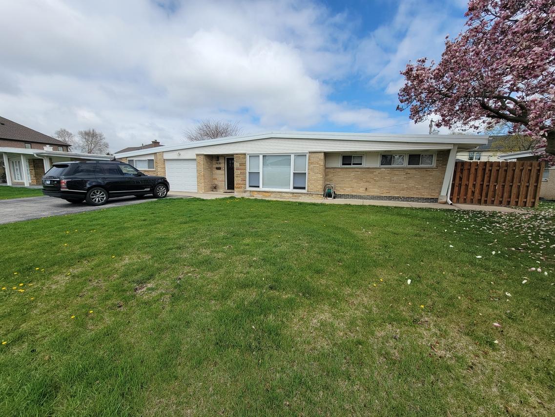 7830 W Carmen Ave., Norridge, IL 60706