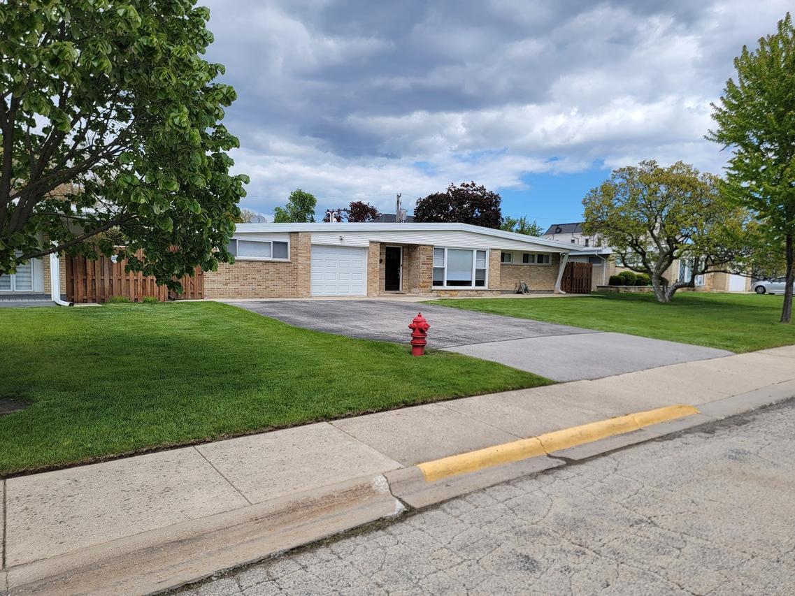7830 W Carmen Ave., Norridge, IL 60706