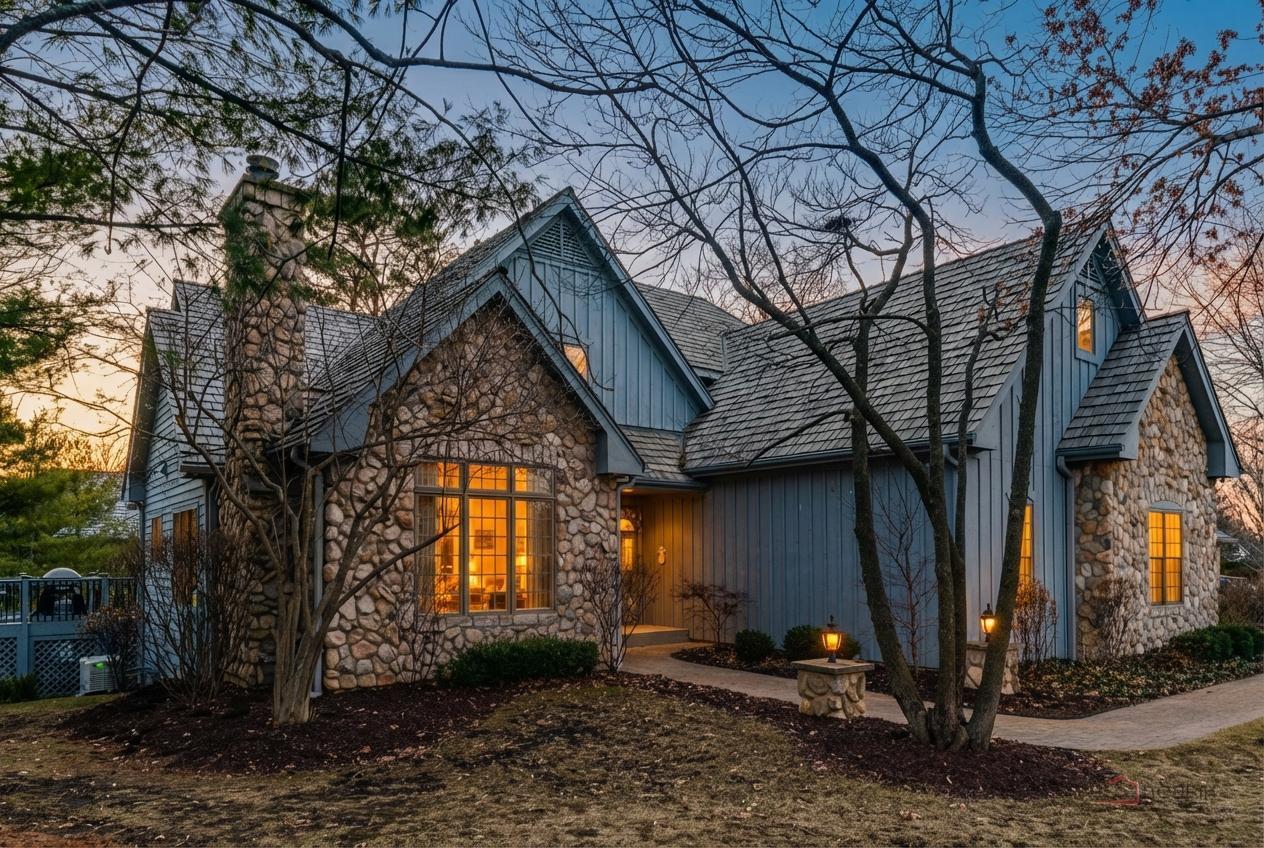 28817 N Spyglass Cir., Ivanhoe, IL 60060