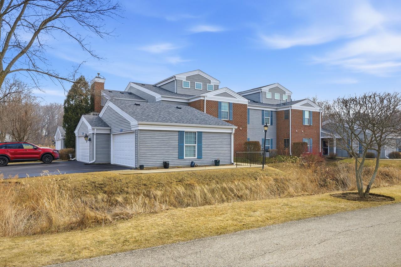 8421 Canary Grass Ln., Fox Lake, IL 60020