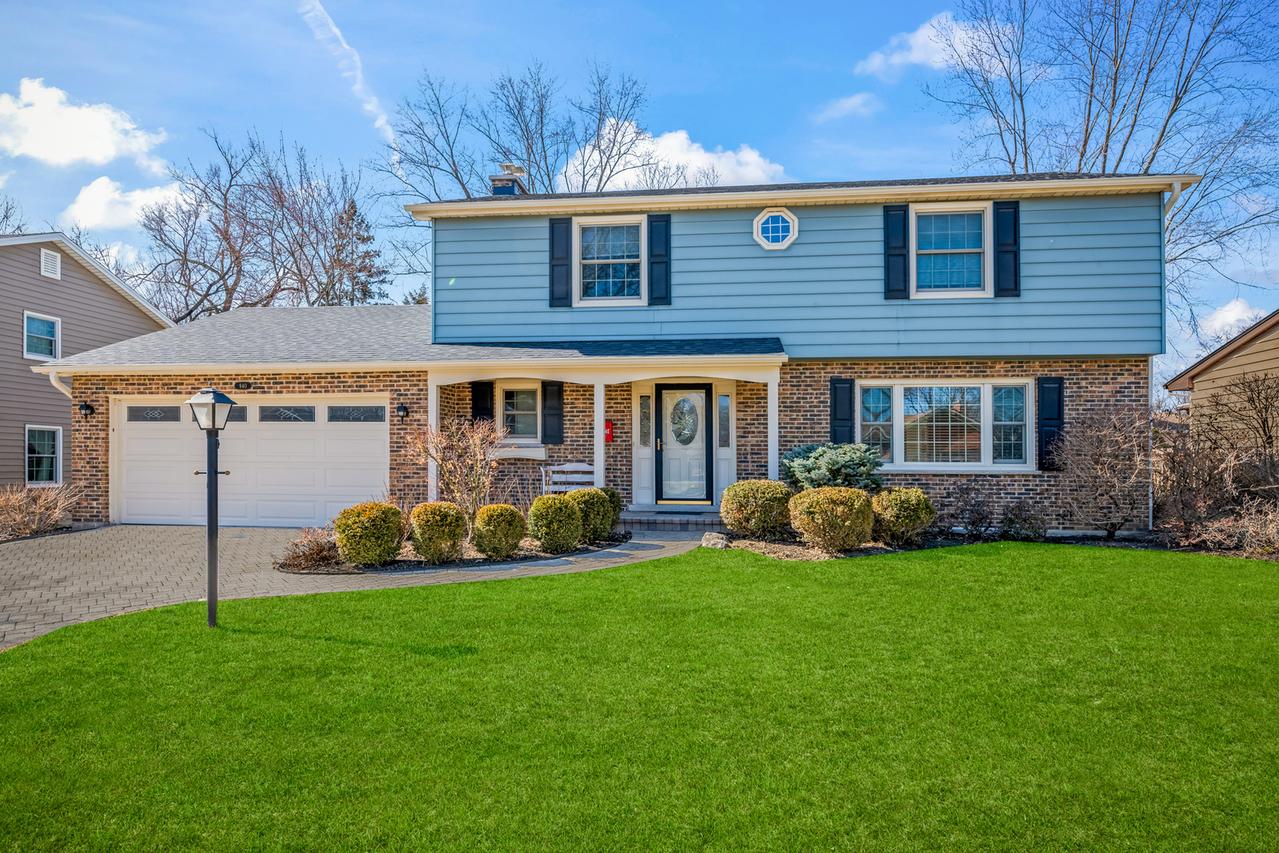 940 N Carmel Dr., Palatine, IL 60074