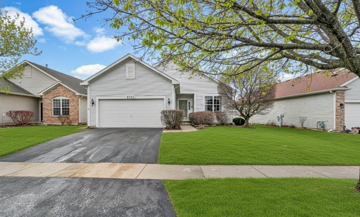 1553 Benzie Cir., Romeoville, IL 60446