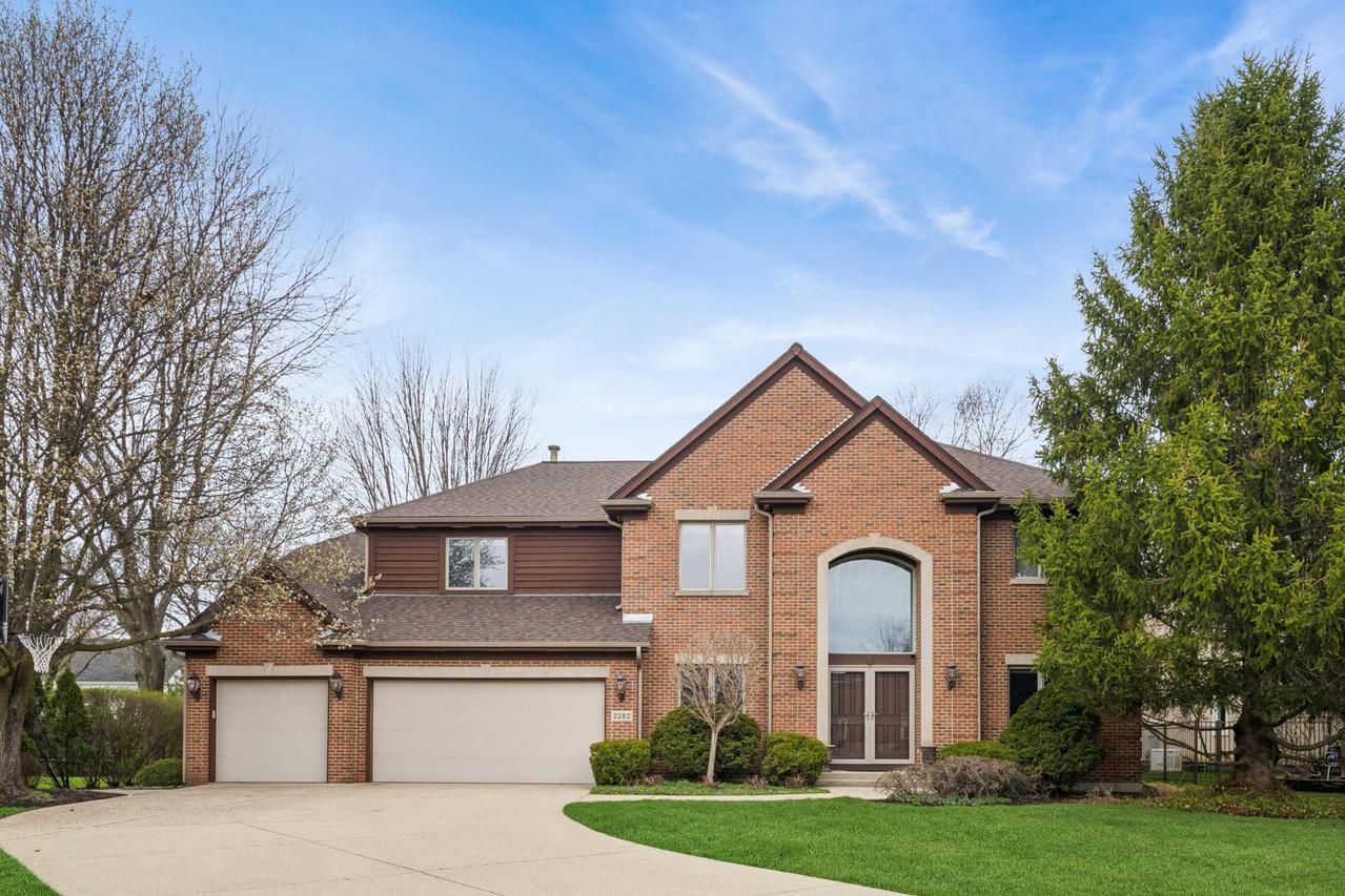 2262 Carlyle Ct., Buffalo Grove, IL 60089