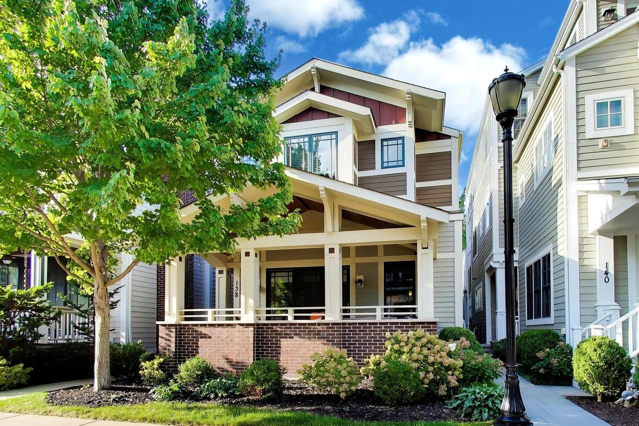 138 School St., Libertyville, IL 60048