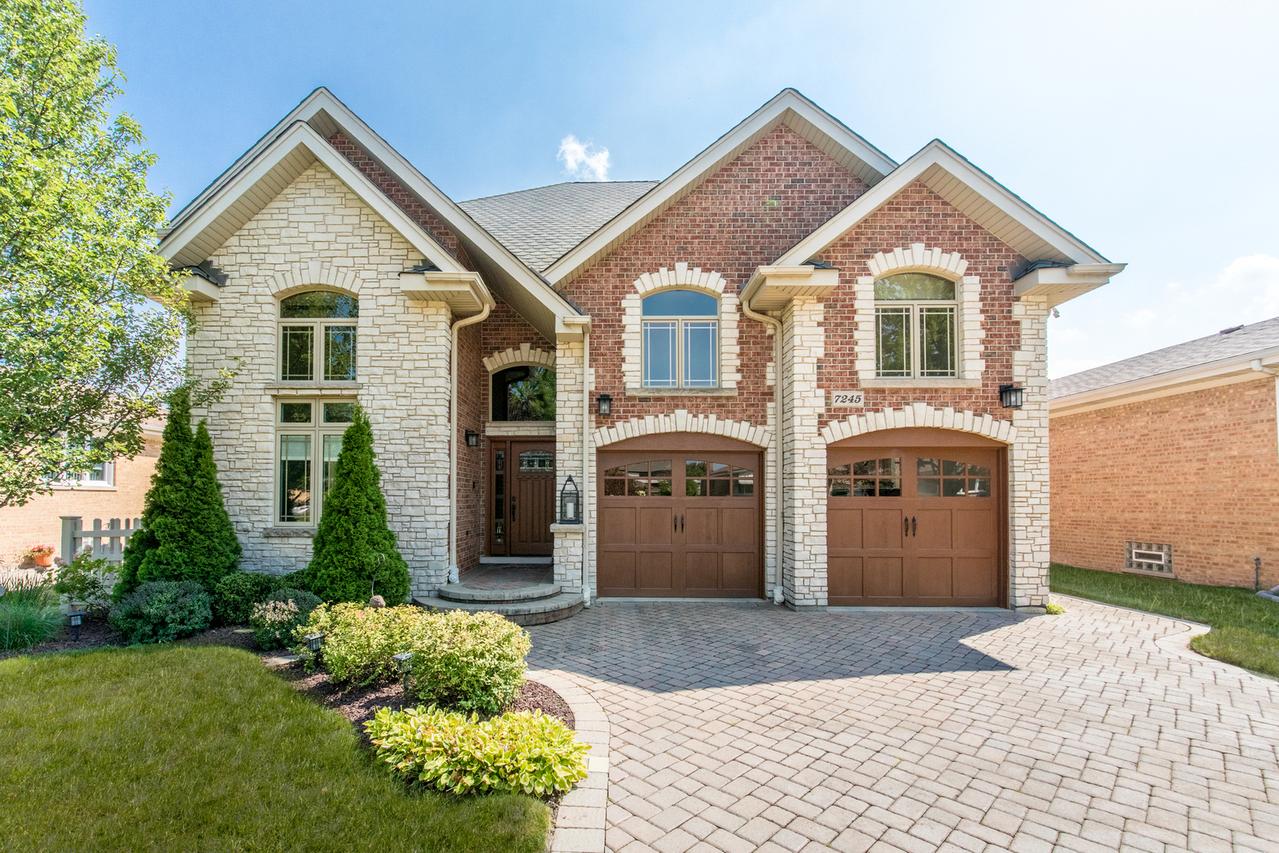 7245 W Lee St., Niles, IL 60714