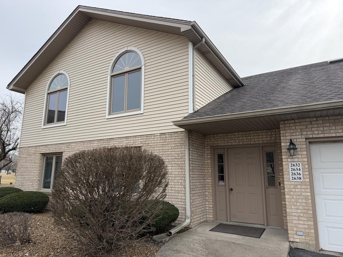 2634 Crescenzo Dr. #B, Joliet, IL 60436