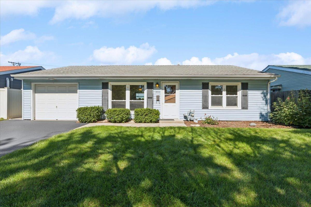 200 W Jeffery Ave., Wheeling, IL 60090