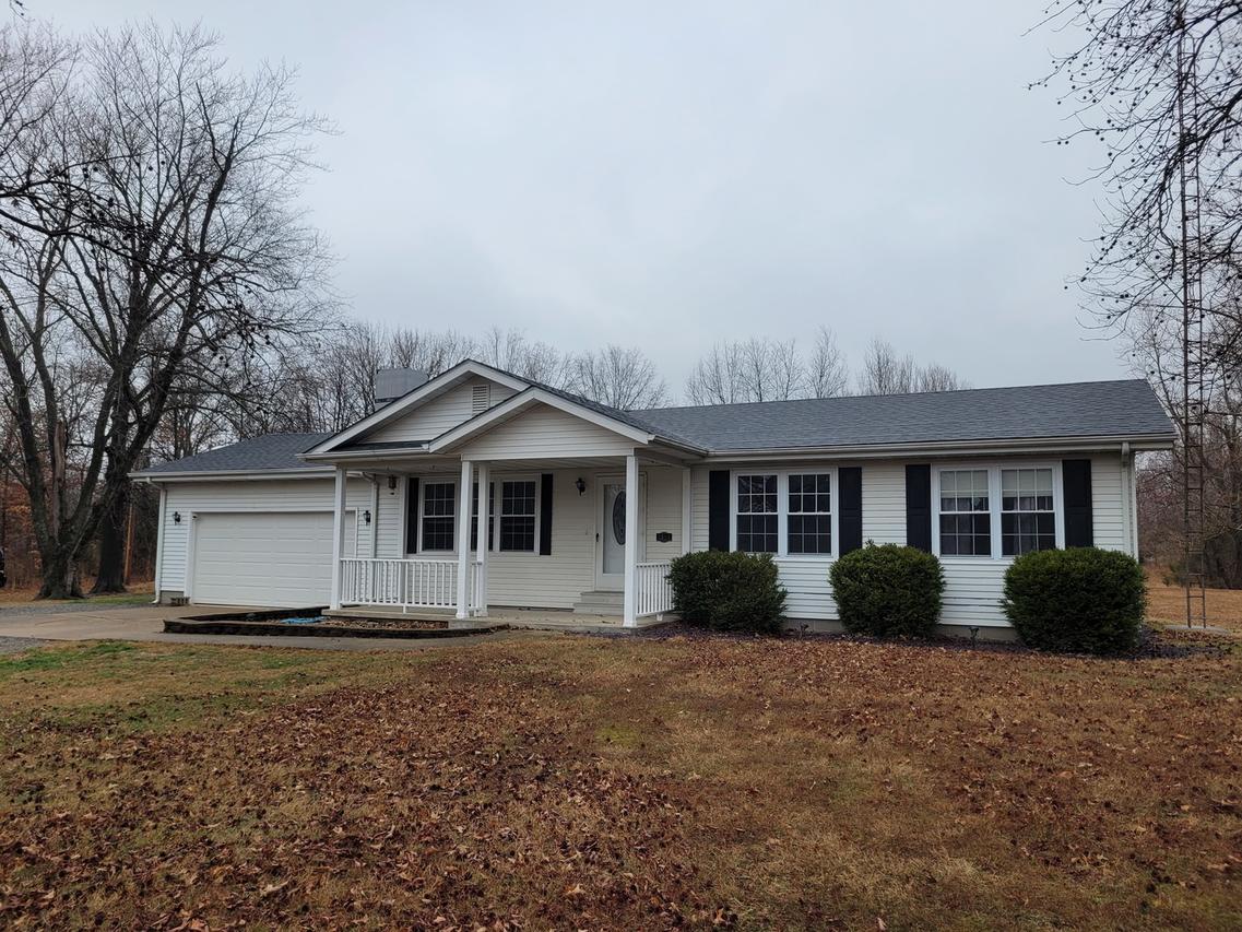 5354 E Il Highway 15 Hwy., Woodlawn, IL 62898