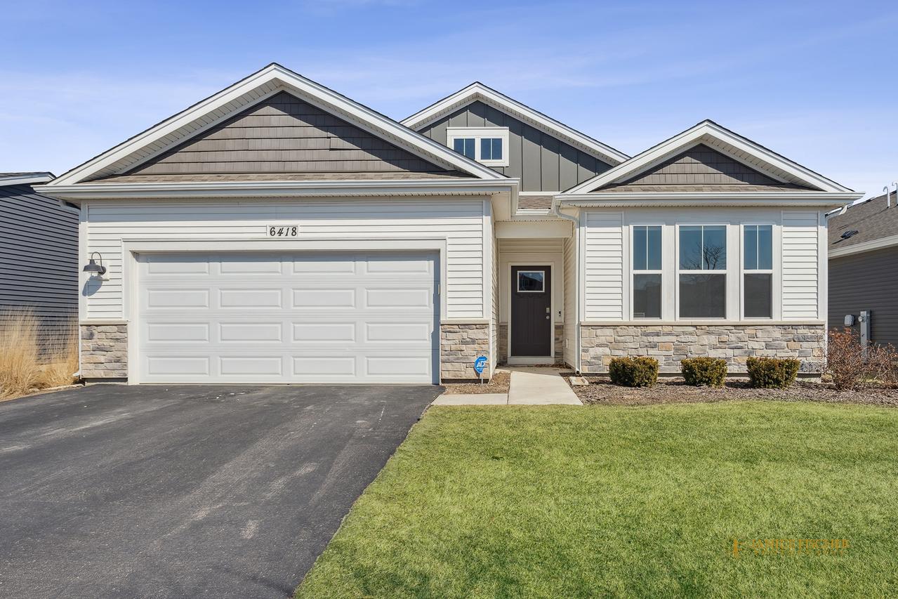 6418 Aspen Ln., Wonder Lake, IL 60097
