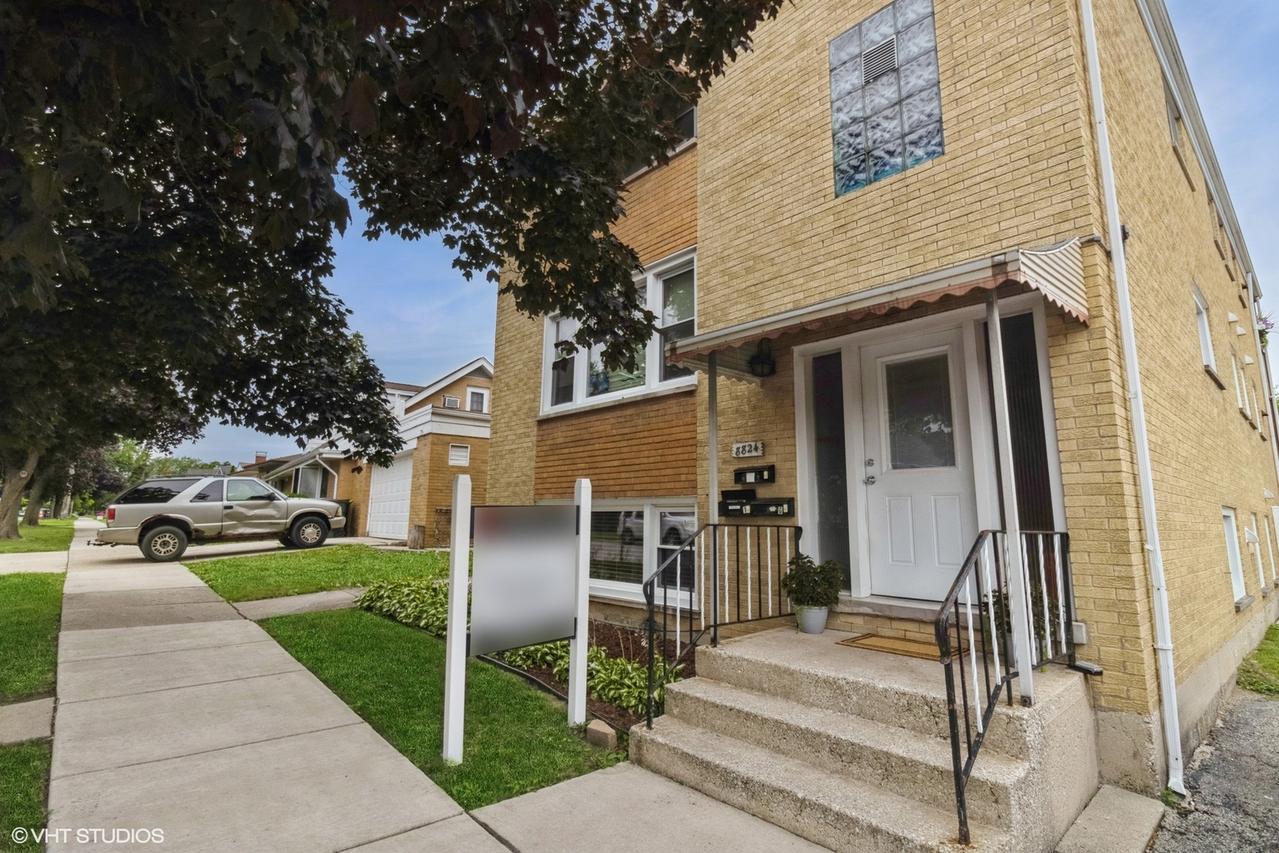 8824 Cherry Ave., River Grove, IL 60171