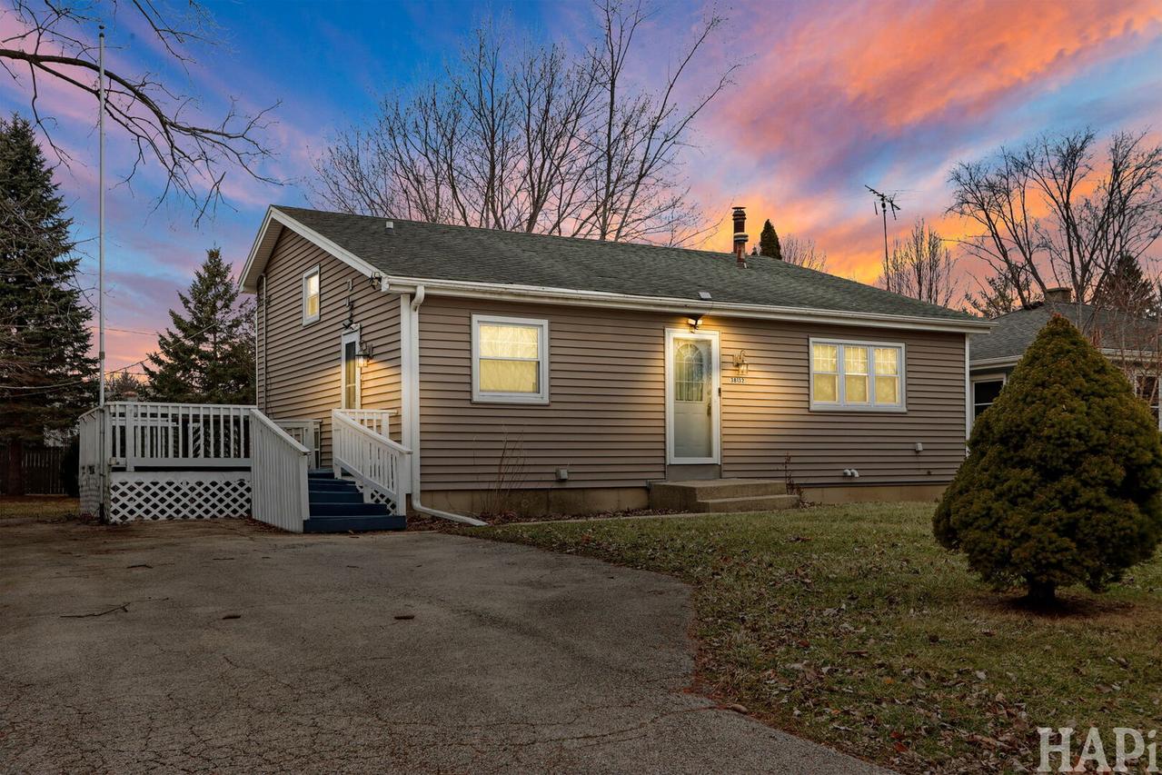 38132 N Manor Ave., Beach Park, IL 60087