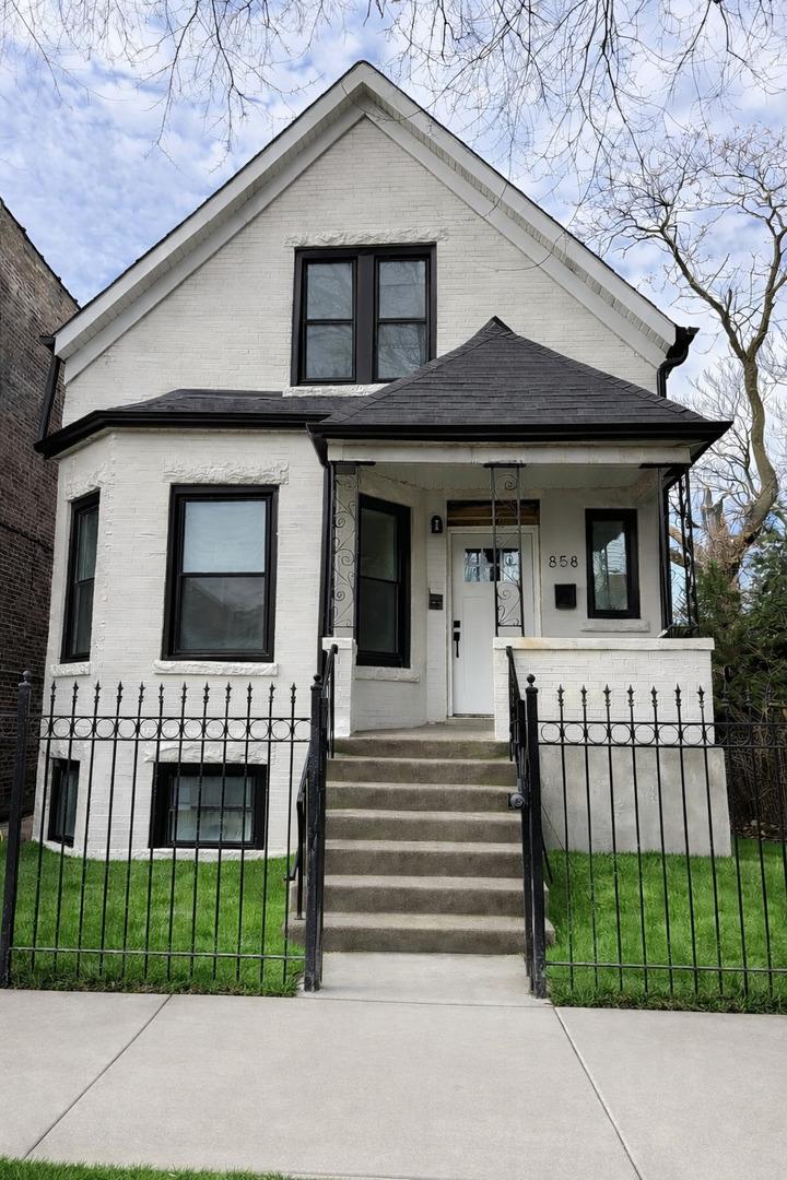 858 N Richmond Ave., Chicago, IL 60622