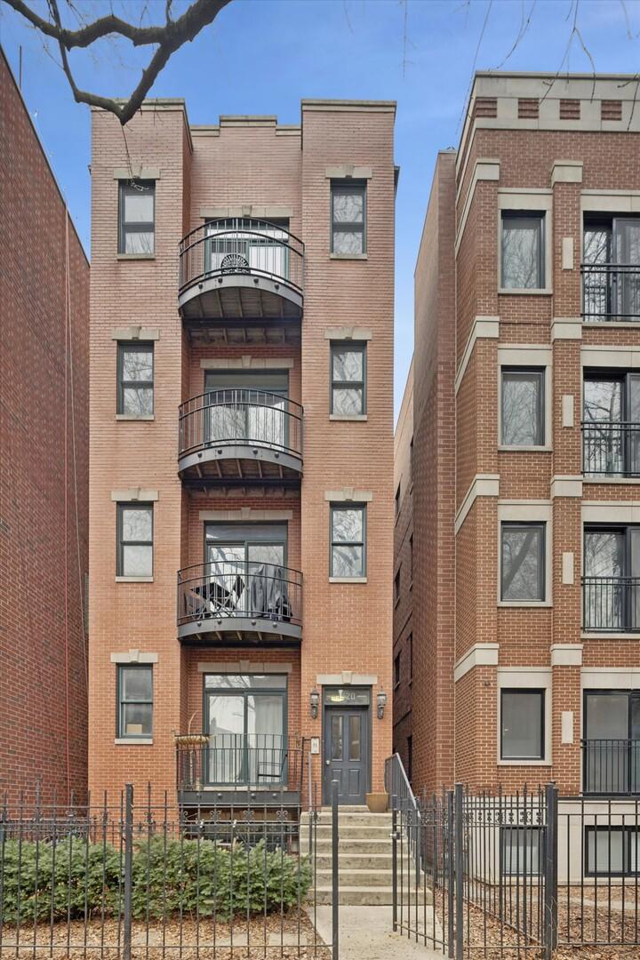 1520 N Hudson Ave. #3, Chicago, IL 60610