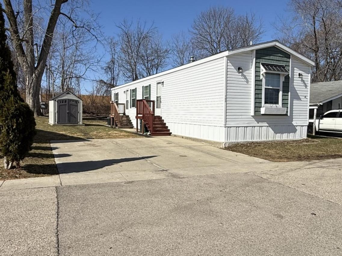 38455 N Sheridan Rd. #768, Beach Park, IL 60087