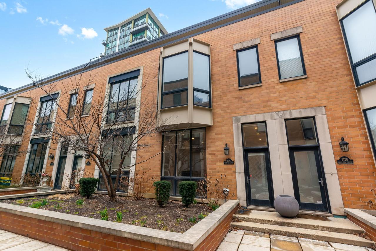 [Address Hidden by Seller], Chicago, IL 60661