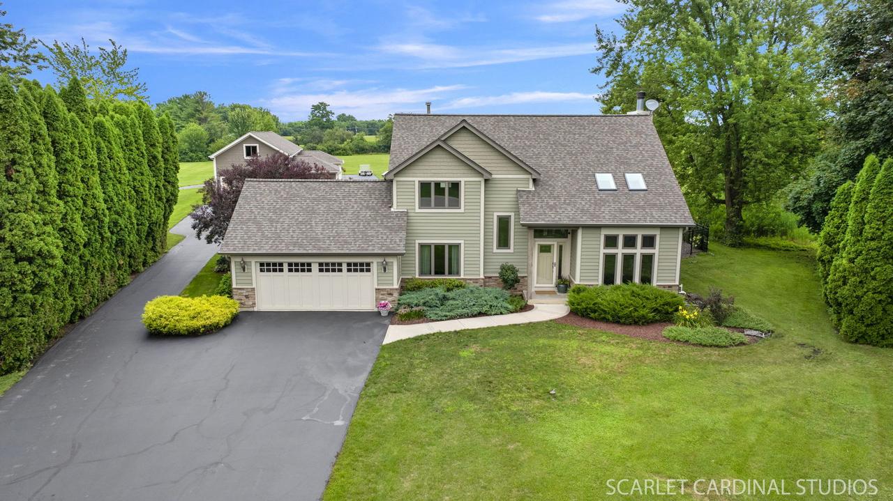 59 Burkhart Dr., Oswego, IL 60543