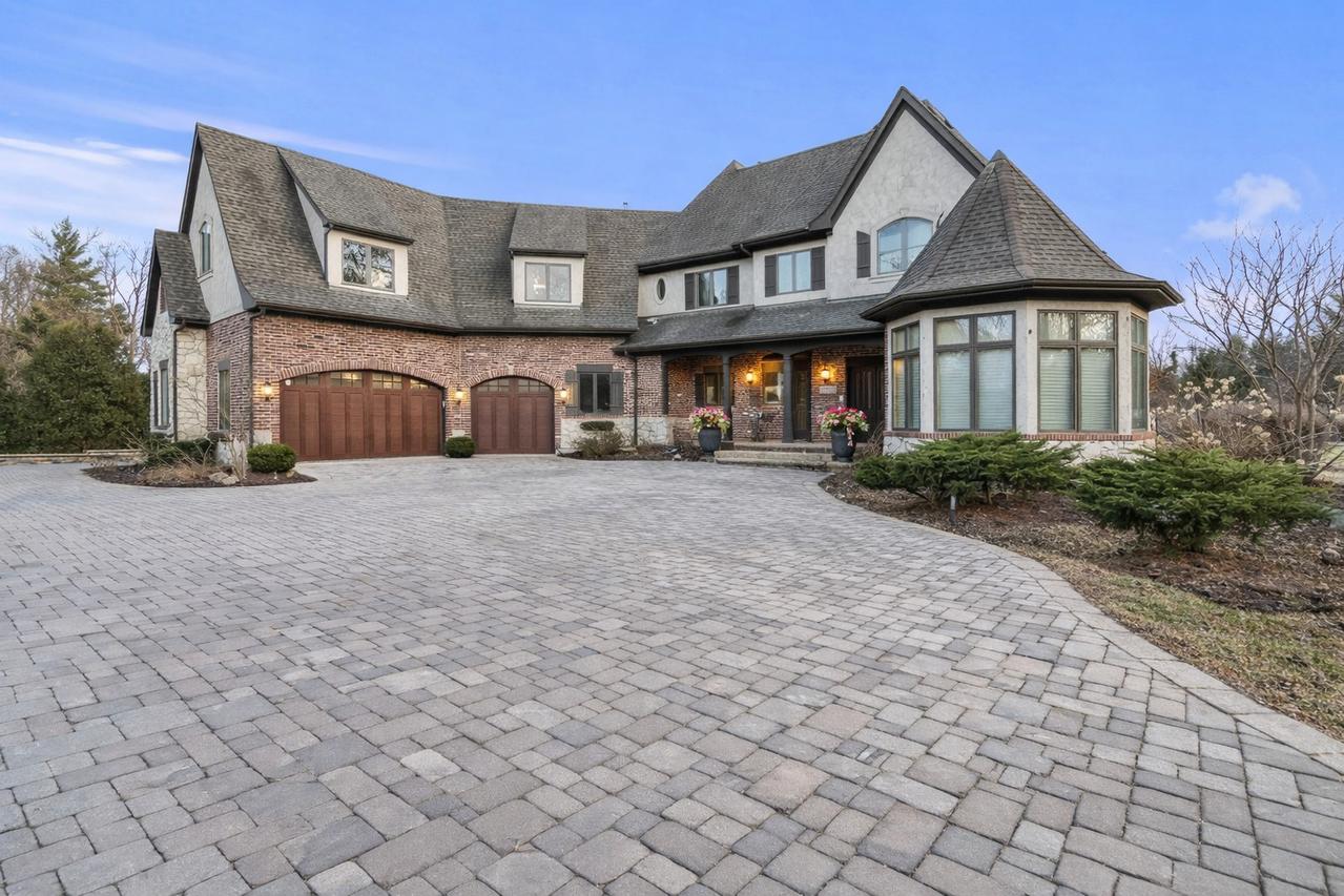 23W711 Hobson Rd., Naperville, IL 60540