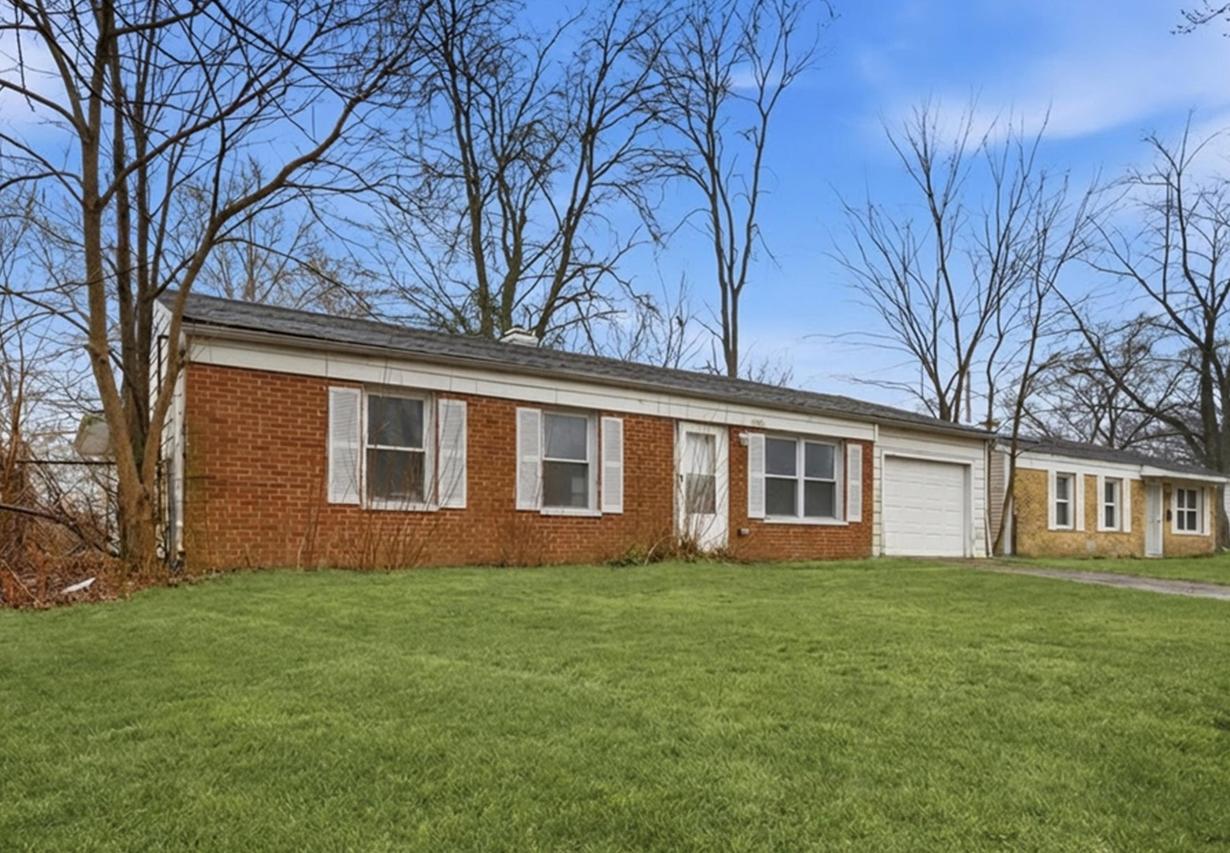 2106 216th St., Sauk Village, IL 60411