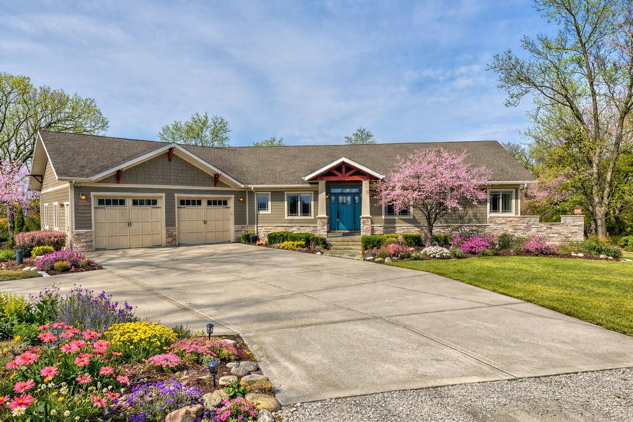 941 N 2150th Rd., Ottawa, IL 61348