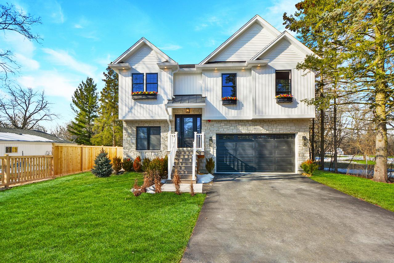 28722 N Madison Ave., Wauconda, IL 60084