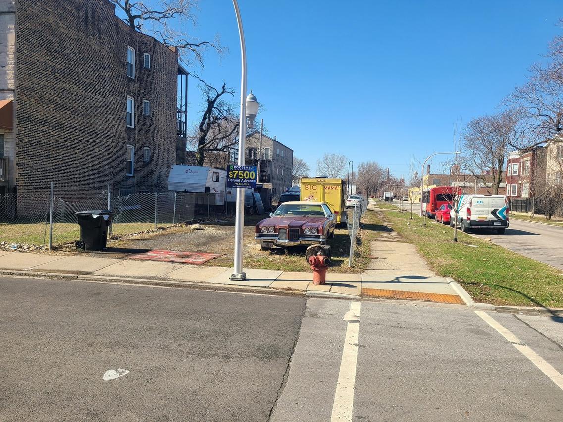 1100 S Richmond Ave., Chicago, IL 60612