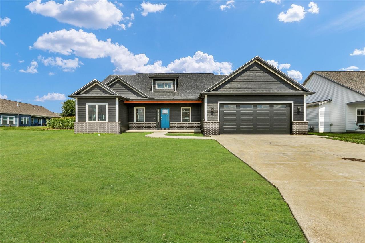 2834 Stone Creek Blvd., Urbana, IL 61802