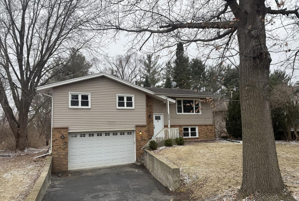 117 Liverpool Dr., Poplar Grove, IL 61065