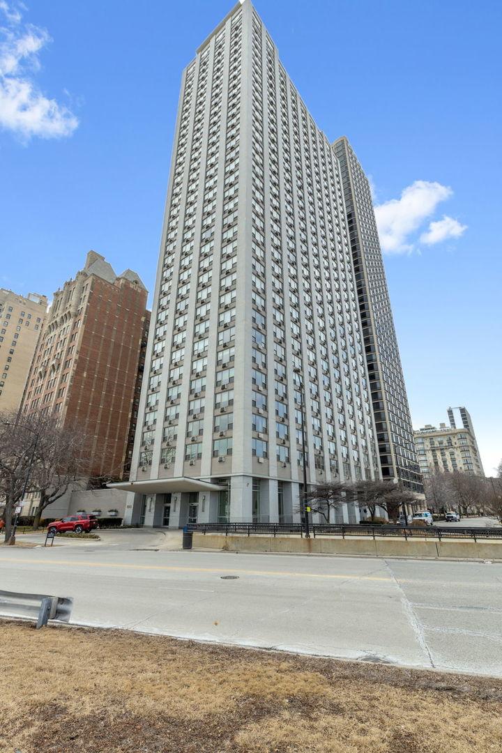1550 N Lake Shore Dr. #16D, Chicago, IL 60610
