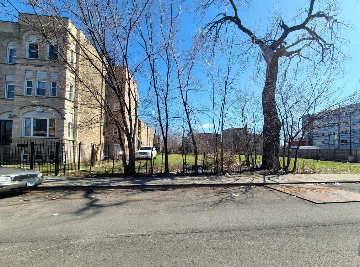 1133 S Richmond St., Chicago, IL 60612