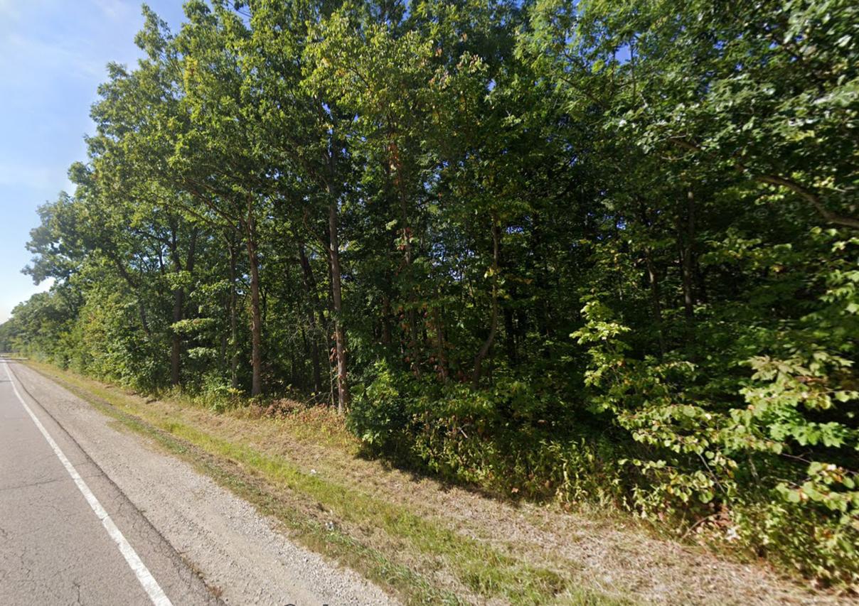 Deerfield Rd., Riverwoods, IL 60015