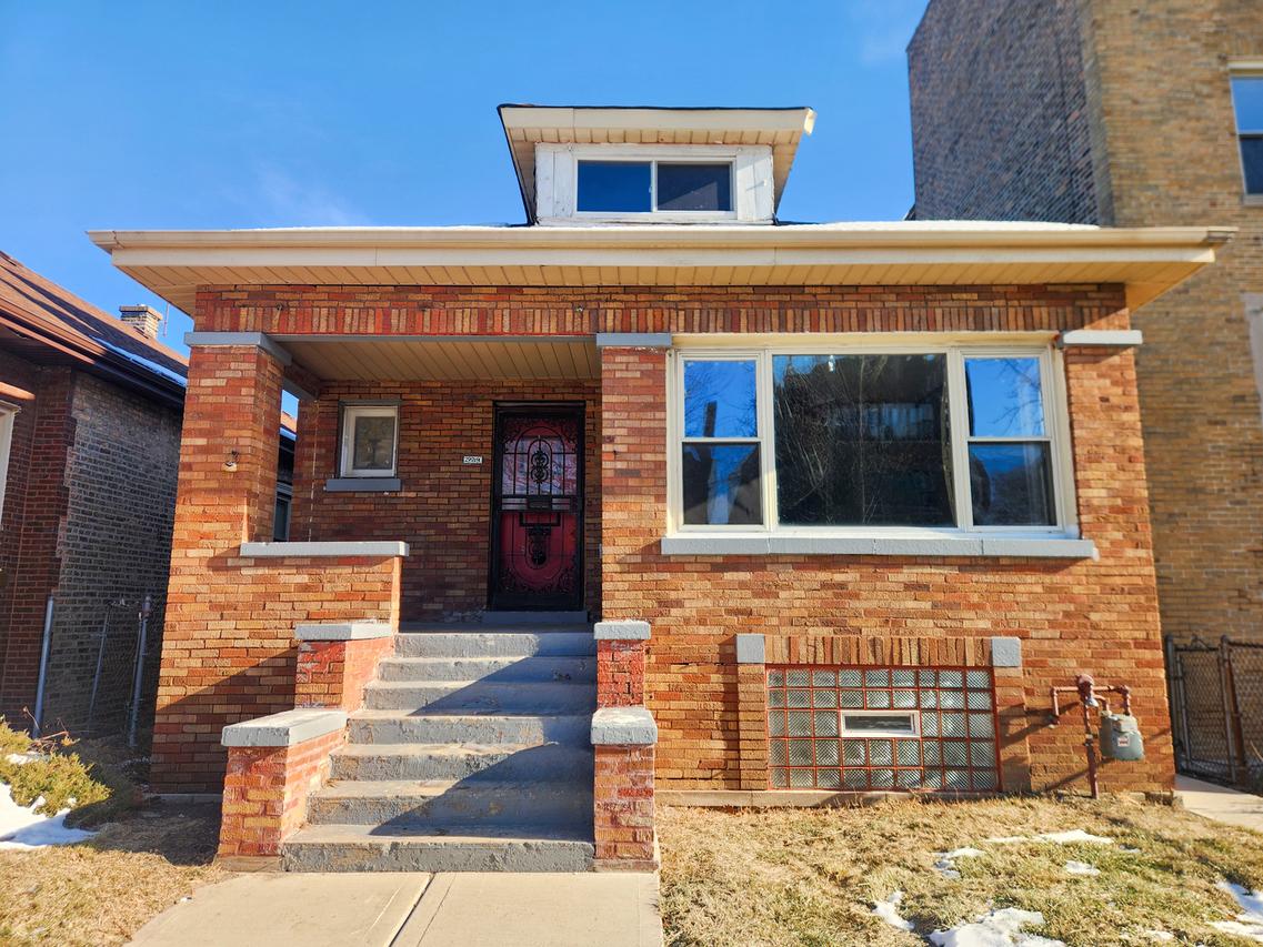 8253 S Throop St., Chicago, IL 60620