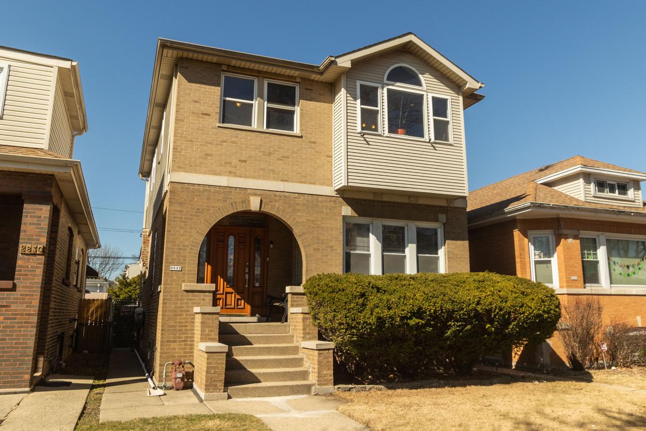 2832 N Tripp Ave., Chicago, IL 60641