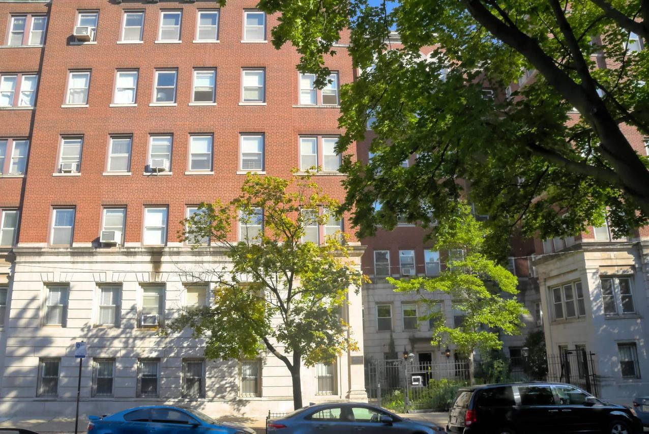 1052 W Balmoral Ave. #5F, Chicago, IL 60640