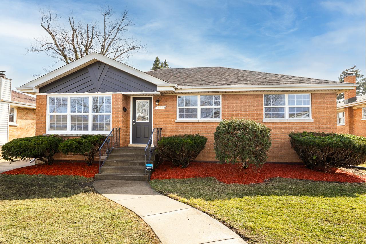 823 E 163rd St., South Holland, IL 60473