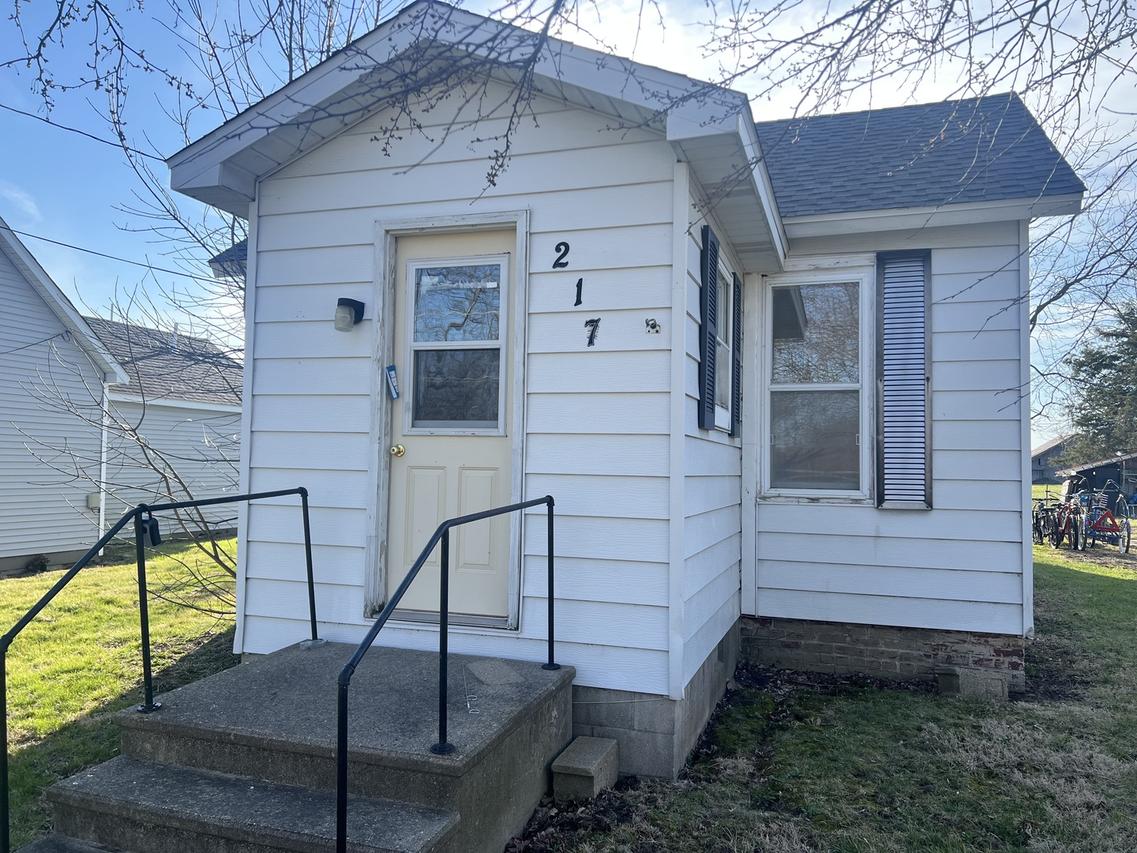 217 S Missouri St., Atwood, IL 61913