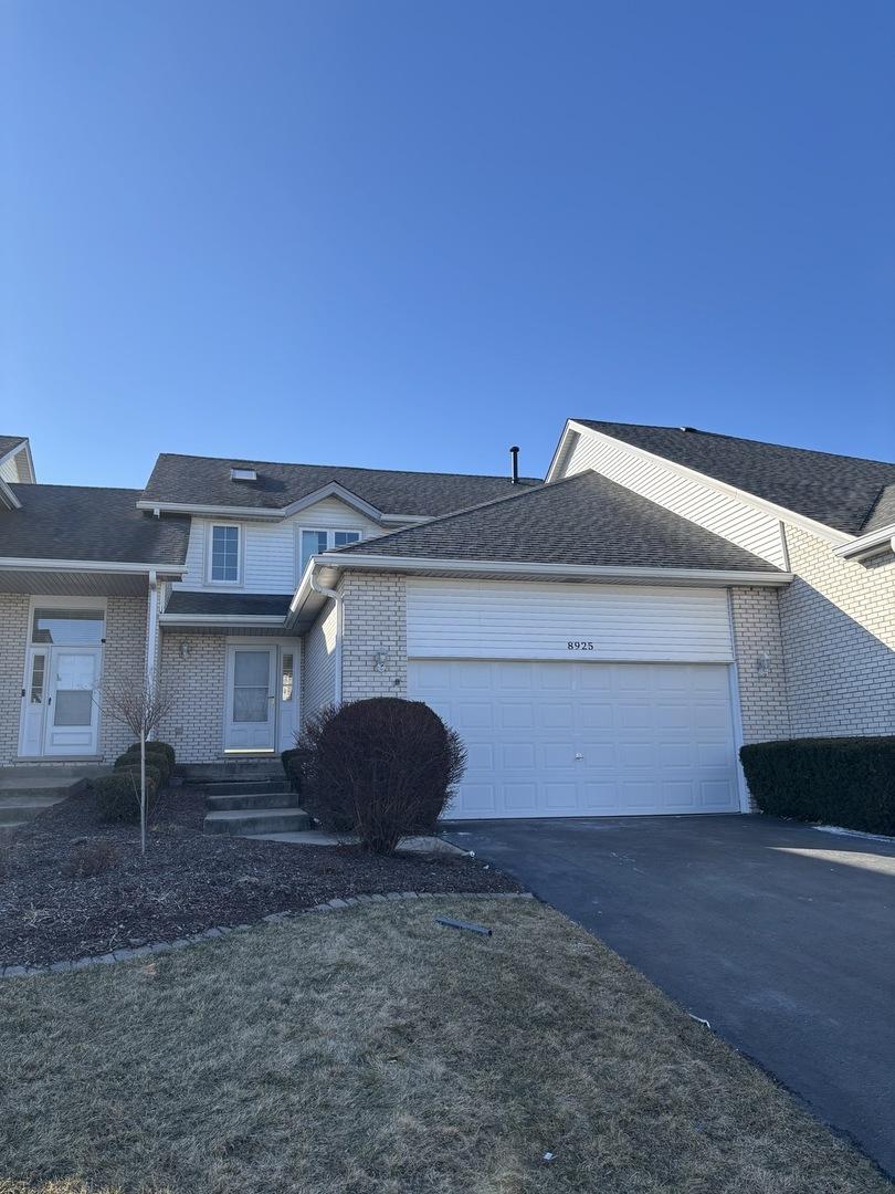 8925 Pheasant Lake Dr., Tinley Park, IL 60487