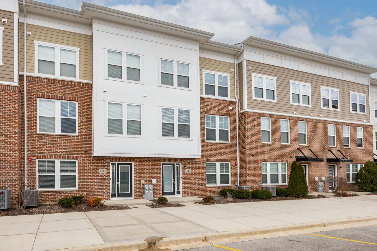 6310 Main St., Woodridge, IL 60517