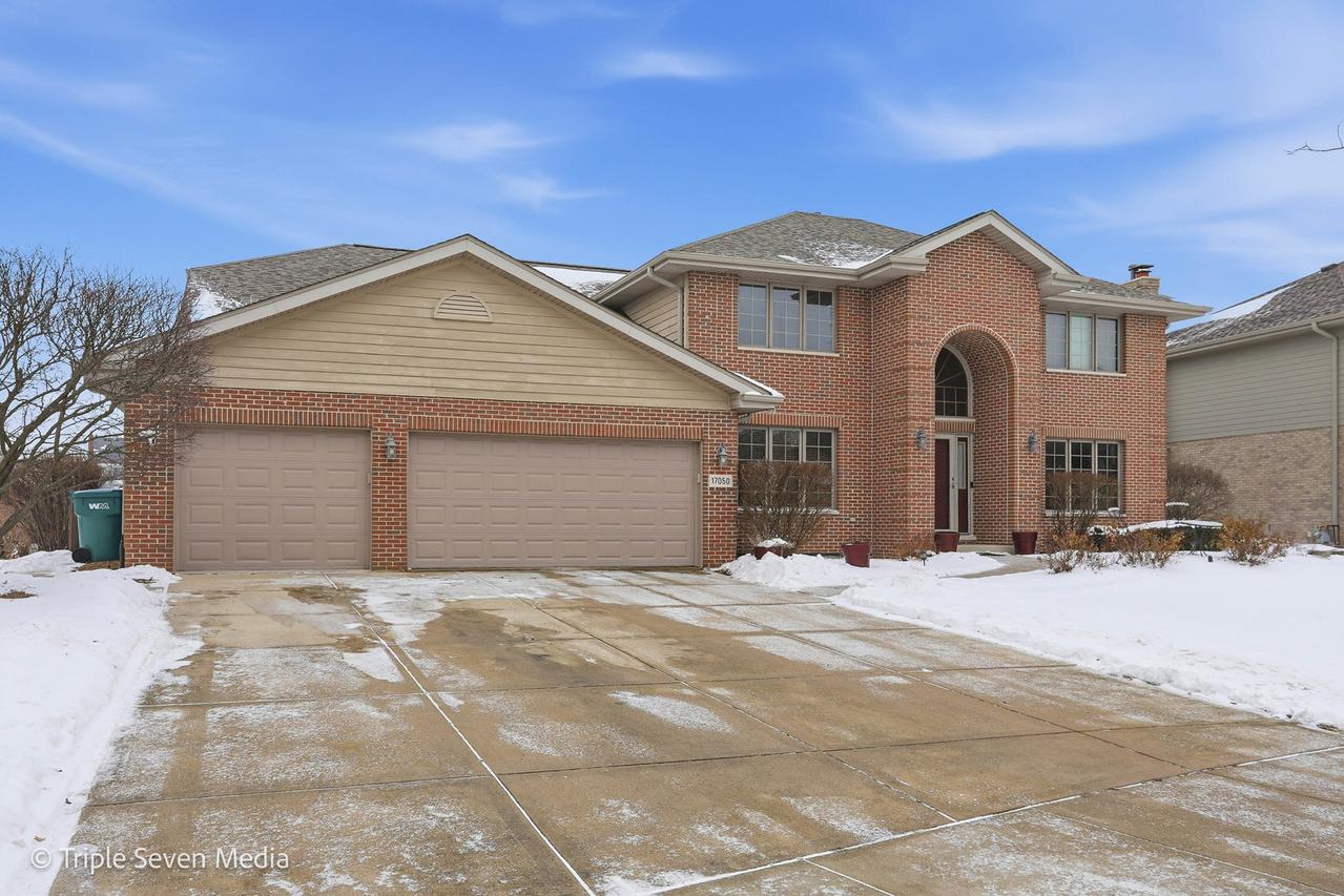 17050 Kerry Ave., Orland Park, IL 60467